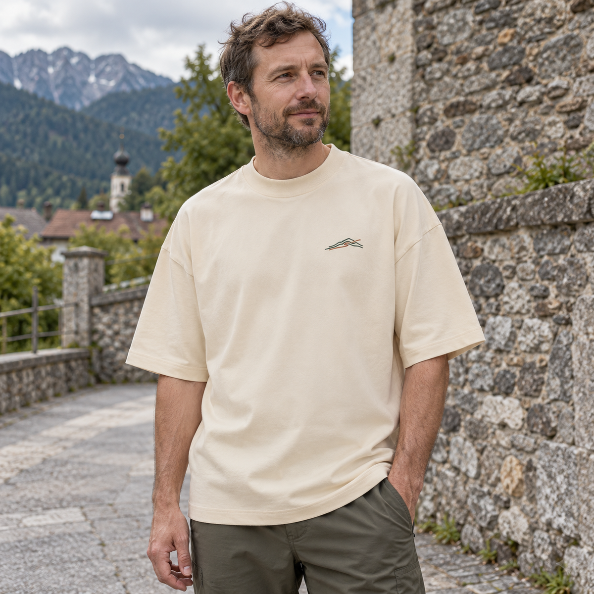 Trailfold – Premium Oversized T-Shirt